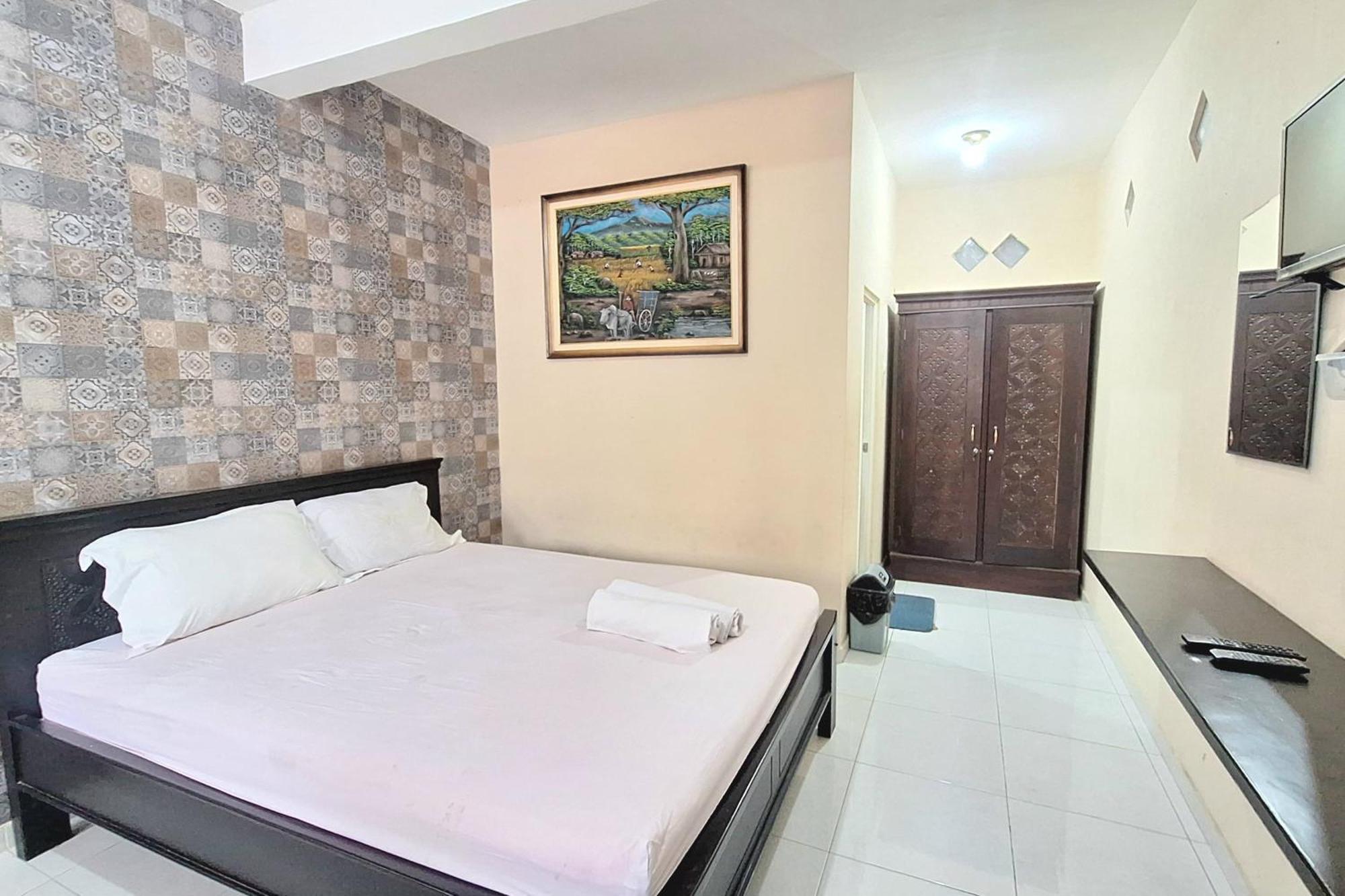 Villa Bukit Bunga Syariah Redpartner Pacet Mojokerto Exterior photo